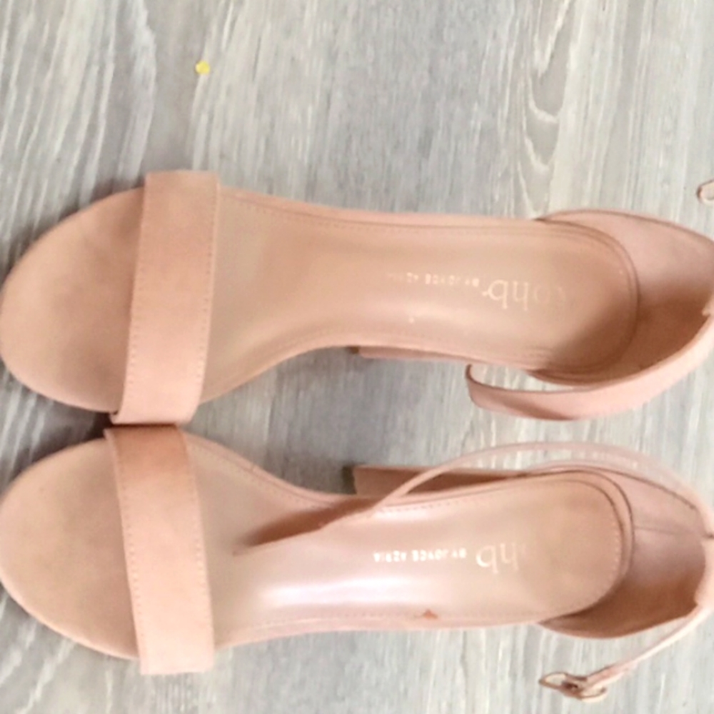 Rohb by Joyce Azria size 6